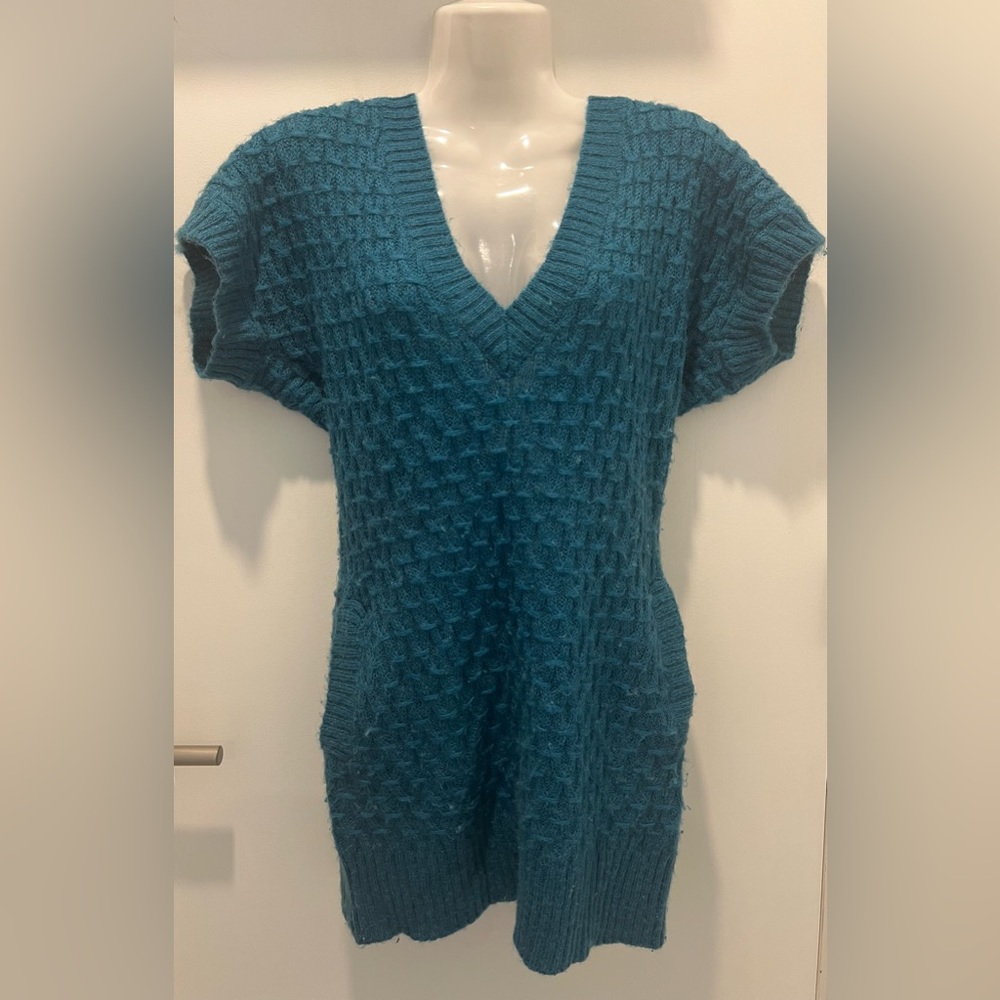 2B Bebe Women’s Long Sweater